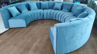 Ensemble de canapés semi-circulaire au design unique Canapé rembourré en tissu coloré en forme de U Chaise longue Salon Ensemble de canapés pour réception d'hôtel