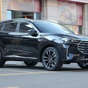 SUV Chino Jetour X70 PLUS de 7 Plazas con Amplio Espacio y Bajo Consumo de Combustible - Product Image 1