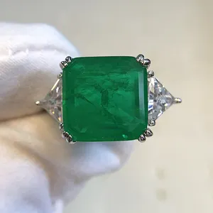 Wholesale 925 silver emerald rings high quality rings custom lucky green stone ring