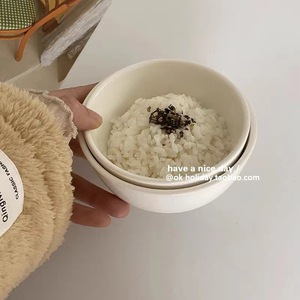 <span class=keywords><strong>Petit</strong></span> <span class=keywords><strong>bol</strong></span> à riz en porcelaine de style japonais moderne de 4.5 pouces <span class=keywords><strong>Bol</strong></span> à <span class=keywords><strong>petit</strong></span>-<span class=keywords><strong>déjeuner</strong></span> en céramique blanc laiteux pour restaurant coréen inspiré - Product Image 4