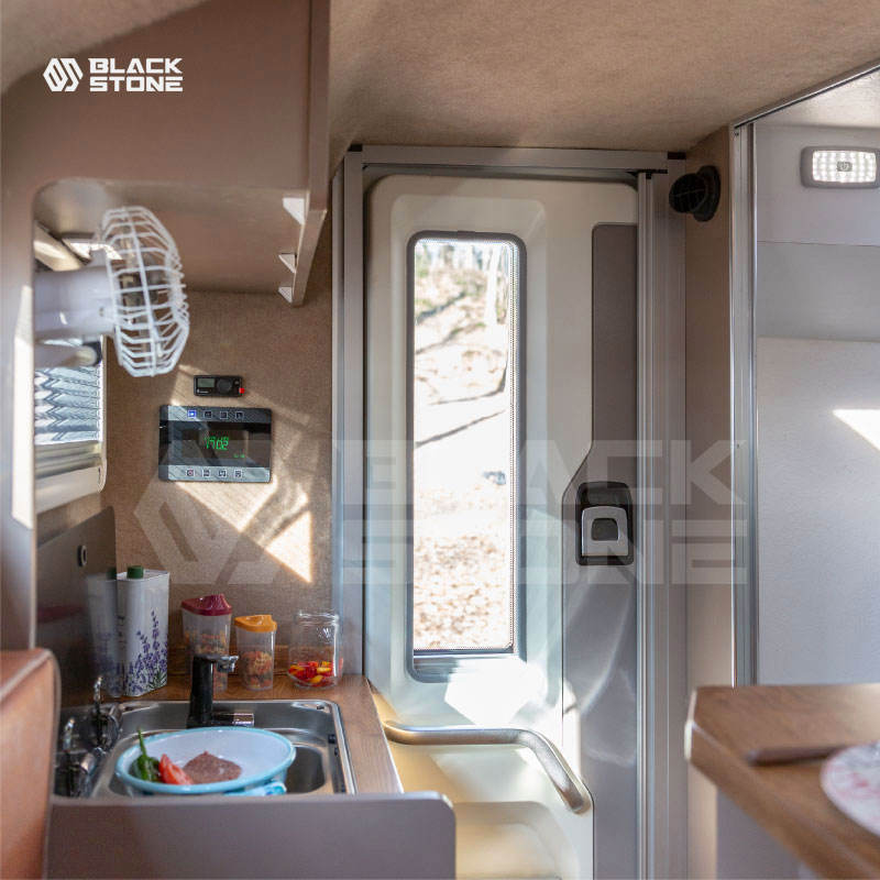 Slide on Camper With Caravan Pickup Camping Flat Bed Roof Overhang and ...