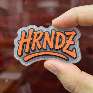 Patchs en caoutchouc personnalisés en PVC souple 3D, logo en silicone gaufré, impression par transfert à chaud, dentelle pour vêtements et chapeaux – Vente en gros - Product Image 3