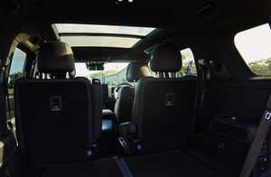 BYD DENZA B8, Vehículo Híbrido Enchufable (PHEV) con Volante a la Derecha (RHD), SUV Nuevo de 6 Plazas, Nueva Tendencia, 4x4 Todoterreno, Conducción Inteligente - Product Image 6