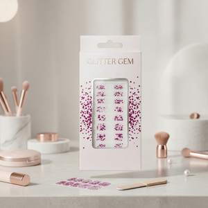 สติ๊กเกอร์ติดเล็บเจลแบบไม่ต้องใช้ยูวี รุ่น It Girl ปี 2026 ปลอดภัยต่อสิ่งแวดล้อม ฐานใส สีม่วงแดงประกายกลิตเตอร์ <span class=keywords><strong>พ</strong></span>ร้อมปรับแต่งอัตราส่วนกลิตเตอร์ได้ - Product Image 1