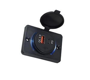 Cargador de Coche Universal de 12-24V con Doble PD y QC3.0 de 20W, Tipo-C y Tipo-A, Carga Súper Rápida, con Material Resistente al Fuego para PC - Product Image 1