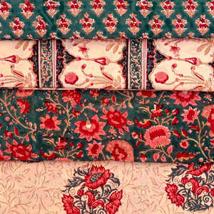 Tissu en coton cambre imprimé au bloc 68x68, écologique et durable, motif traditionnel Jaipuri, pour la décoration intérieure, l'artisanat, les sacs, les rideaux et les vêtements pour garçons - Product Image 1