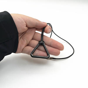 Anime motosierra hombre collar <span class=keywords><strong>Cosplay</strong></span> <span class=keywords><strong>Denji</strong></span> Pochita colgante joyería Triangular tirar anillo Prop gargantilla Cadena de cuero Accesorios - Product Image 4