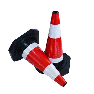 กรวยจราจรยางสีแดงขาวสะท้อนแสงเพื่อความปลอดภัย - Product Image 1