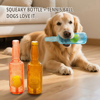 Jouet pour chien TPR qui couine en forme de bouteille de vin avec balle de tennis intégrée pour chiens de petite, moyenne et grande taille, jeu interactif à mâcher