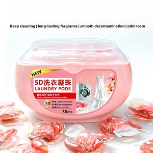 Boîte de 36 dosettes de <span class=keywords><strong>lessive</strong></span> 5-en-1 : élimination des taches, adoucissement des tissus, parfum longue durée, 65-70% d'ingrédients actifs - Product Image 4