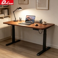 Bureau debout électrique à double moteur de l'usine de Foshan avec capacité de charge de 150 kg et colonne de levage à 3 niveaux