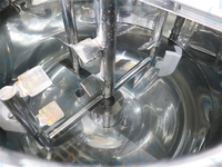 Mélangeur-émulsifiant chimique industriel automatique mobile en acier inoxydable de 50 L pour petites productions, chauffé, pour cosmétiques, savon liquide et détergent