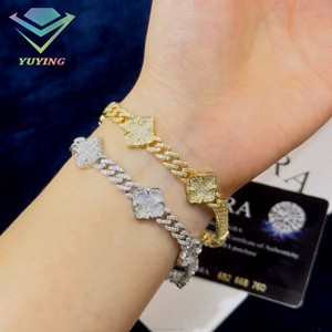 สร้อยข้อมือฮิปฮอปทรงคิวบันลิงค์ ประดับเพชรโมอิสซาไนต์ VVS รูปใบโคลเวอร์สี่แฉก ชุบทอง 18K เงินแท้ 925 ผ่านการทดสอบเพชร ขายดี - Product Image 6