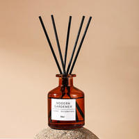 Bouteille de bâtons de parfum d'aromathérapie en verre 150ml 200ml 250ml Bouteille de diffuseur d'arôme de roseau en verre vide ambré de luxe personnalisée