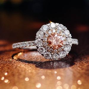 Personnalisation de luxe 	 Anneaux de fleurs délicats en or 18 carats pour filles, diamant moissanite, design élégant pour femme, bague de fiançailles - Product Image 5