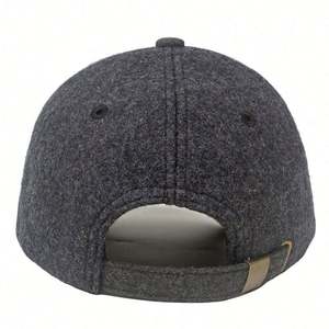 Gorra de béisbol gruesa y peluda al por mayor para mujer, gorra de moda casual con visera de pato, gorra de invierno cálida para hombre - Product Image 6