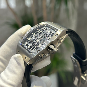 <span class=keywords><strong>Montre</strong></span> de luxe pour <span class=keywords><strong>homme</strong></span> Tonneau <span class=keywords><strong>Ultra</strong></span> Flat 6701, boîtier en titane, cadran squelette, date verticale automatique, bracelet en caoutchouc - Product Image 4