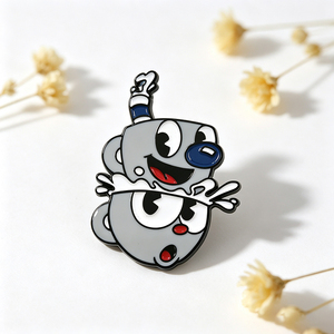 เข็มกลัดเคลือบทองรูปดาวสีน้ำเงินพร้อมลายตัวละครสำหรับแฟนคลับเคป๊อป - Product Image 2