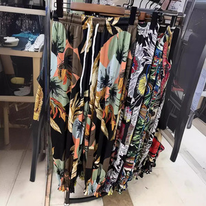 Pantalones de seda de cintura alta <span class=keywords><strong>para</strong></span> <span class=keywords><strong>mujer</strong></span> XL Loose Fit Tela tejida de colores Cierre elástico Pantalones largos Ice Snow Cheap Stall Clothing - Product Image 1
