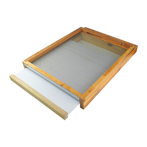 Langstroth Bee Hive Metal Screened Bottom Board Cera de abejas recubierta con pantalla reductora de entrada Tablero inferior para 10 marcos Beehive - Product Image 2