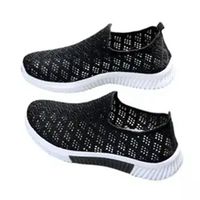 Usine Hongyan fabrique diverses chaussures de sport pour femmes de haute qualité en Chine