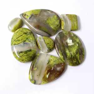 อัญมณีโอปอลอัญมณีสีเขียวธรรมชาติทำด้วยมือของ100% โอปอลสีเขียวที่น่าตื่นตาตื่นใจ - Product Image 1