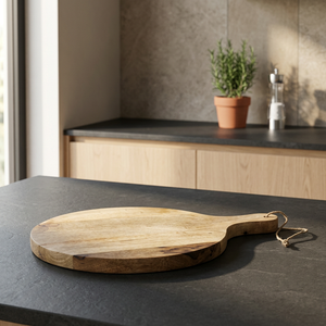 Planche à découper ronde en bois avec poignée pour la cuisine - Product Image 2