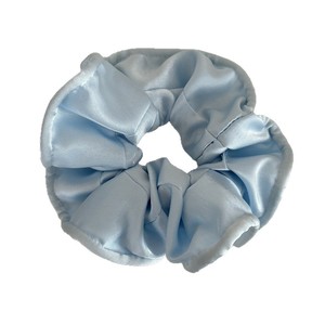 Chouchous plissés volumineux de style coréen en satin crème brillant orné de perles, élastiques à cheveux haut de gamme pour femmes - Product Image 5