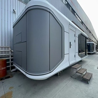 Capsule spatiale modulaire écologique de haute technologie, maison moderne pour l'hébergement touristique en plein air