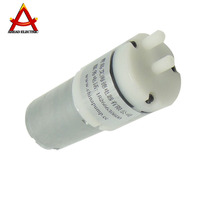DC12v DC24v Mini machine à traire électrique pompe à vide pompes efficaces pour une utilisation dans une ferme laitière