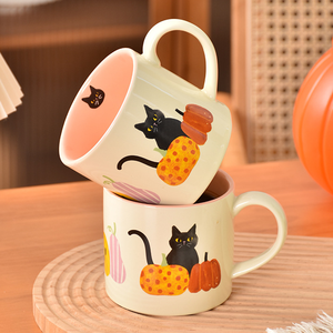 Mug en céramique de qualité supérieure avec motif de chat et citrouille - Passe au lave-vaisselle et au micro-ondes, sans danger pour les aliments, personnalisable, cadeau d'entreprise - Product Image 6