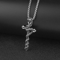 Pendentif de collier transfrontalier Hip Hop tendance pour hommes à la mode unique serpent du zodiaque exagéré accessoire polyvalent breloques croisées