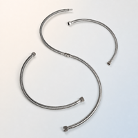 Tuyau d'arrivée d'eau tressé OEM moderne et durable en SUS 304, raccord flexible F1/2 pour la plomberie de salle de bain et de cuisine