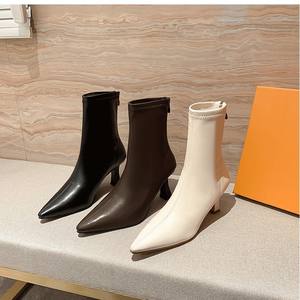 Femmes Bottes Courtes Pointues Automne Style Coréen Mode Couleur Unie Talons Hauts Antidérapants Talon épais Chaussures Confortables Botas Femininas