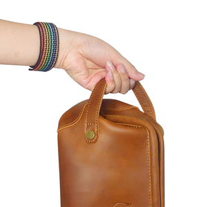 Beauty Case <span class=keywords><strong>da</strong></span> <span class=keywords><strong>Viaggio</strong></span> in Pelle di Alta Qualità per <span class=keywords><strong>Uomo</strong></span> con Astuccio Cosmetico e Chiusura a Cerniera, Design alla Moda con Motivo a Lettere - Product Image 3