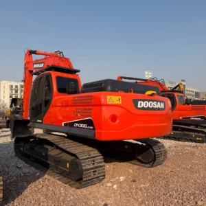 Excavatrices sur chenilles hydrauliques d'occasion originales Doosan DX300LC-9C 30 tonnes Doosan DX300LC-9 DX300 d'occasion - Product Image 3
