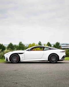 Per <span class=keywords><strong>Aston</strong></span> Martin <span class=keywords><strong>DBS</strong></span> Kit carrozzeria in fibra di carbonio <span class=keywords><strong>DBS</strong></span> aggiornato in stile 770 in fibra di carbonio diffusore anteriore labbro Spoiler - Product Image 2