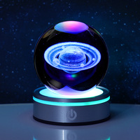Boule de cristal LED lumineuse créative au design moderne personnalisé, ciel étoilé galactique, petite veilleuse tactile pour chambre à coucher, décoration intérieure