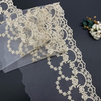 Dentelle brodée florale 100 % polyester soluble dans l'eau avec fil doré pour vêtements, sacs, chaussures, décoration intérieure - Fabricant du Guangdong