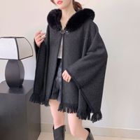Pull Kint confortable pour femmes avec chapeau Poncho en fausse fourrure pull à tricoter doux Poncho flou châle chaud pour l'hiver