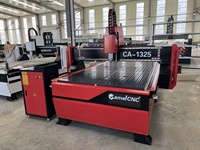 Nueva Promoción para CA-1325, Máquina CNC de Grabado en Madera 3D de 1300x2500mm, Control Syntec, Enfriamiento por Agua Individual, 3.2KW