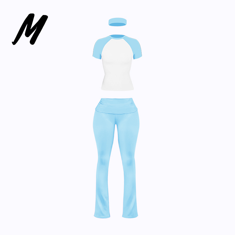Completo di pantaloni blu