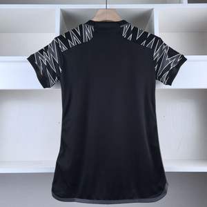 قميص نسائي رياضي أسود غير شائع لفريق أتلتيكو مينيرو موسم 2024 - Product Image 1