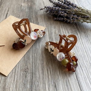 Fermaglio per Capelli Vintage di Alta Qualità con Perline in Resina, Grande Formato Versatile ed Elegante per Uso Quotidiano - Product Image 2