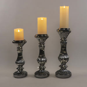 Ensemble personnalisé de 3 bougeoirs à pilier en verre cristal coloré taillé lumineux pour décoration de table de mariage à vendre - Product Image 6