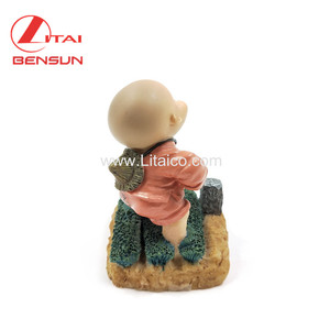 Wholesale Custom Handmade Resin Crafts Decoration Home Statues Young <strong>Monk</strong> Figurines - Product Image 2