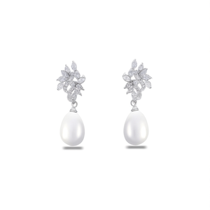 E4035 Orecchini pendenti a forma di fiore in oro bianco con perle finte, gioielli da sposa da donna, stile romantico - Product Image 1