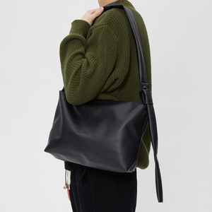 Nueva Llegada al por Mayor, Bolsa de Pecho de Cuero Cuadrada Horizontal de Estilo Japonés Retro Simple para Hombre, Bolsa Cruzada de Viaje Moderna - Product Image 4