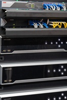 Centre de données modulaire préfabriqué à haute densité avec refroidissement liquide et déploiement rapide pour les scénarios de calcul cloud IA