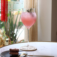 Verre à pied long en cristal motif tulipe, bord évasé, pour cocktails, jus et vin – Élégant pour la maison et le bar